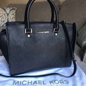 Michael Kors Selma Bag